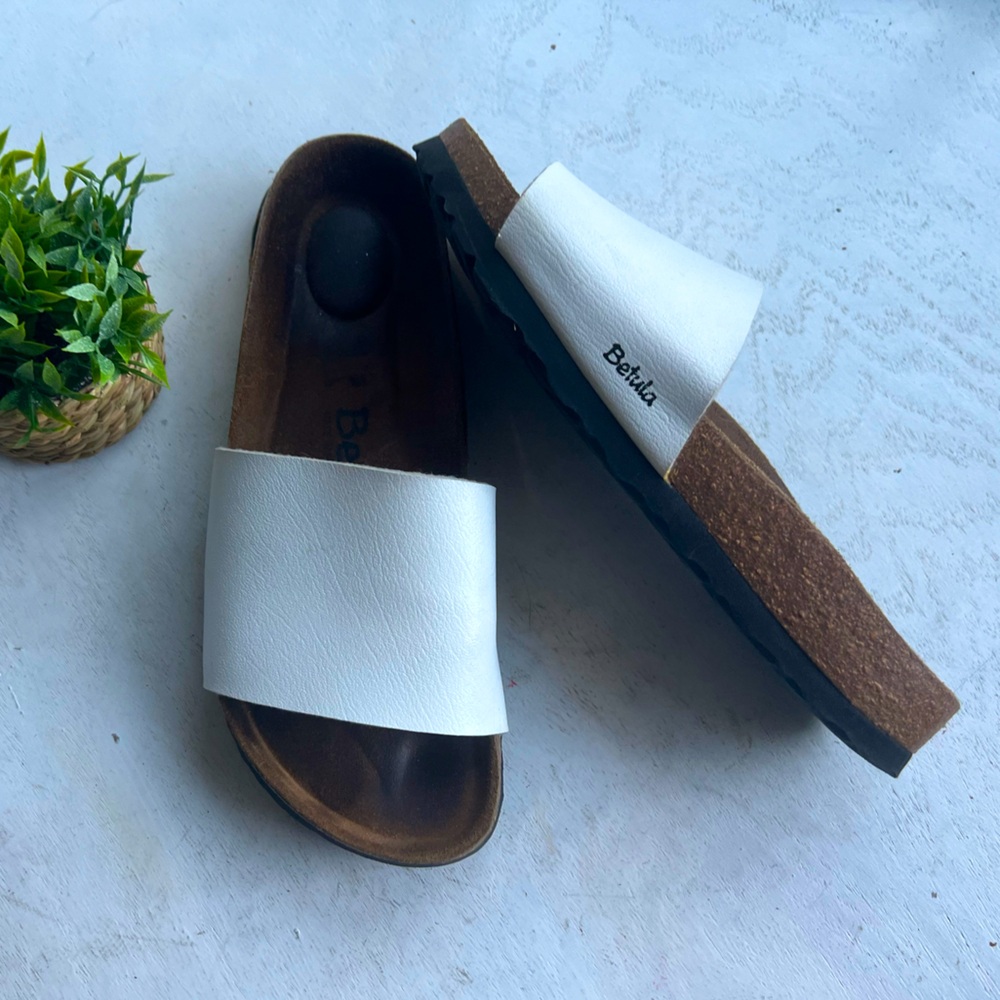 Betula by Birkenstock sandals size 38 narrow
